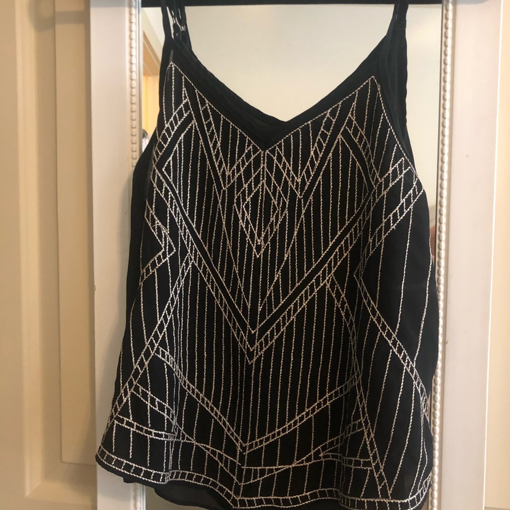 Fab’rik patterned black tank